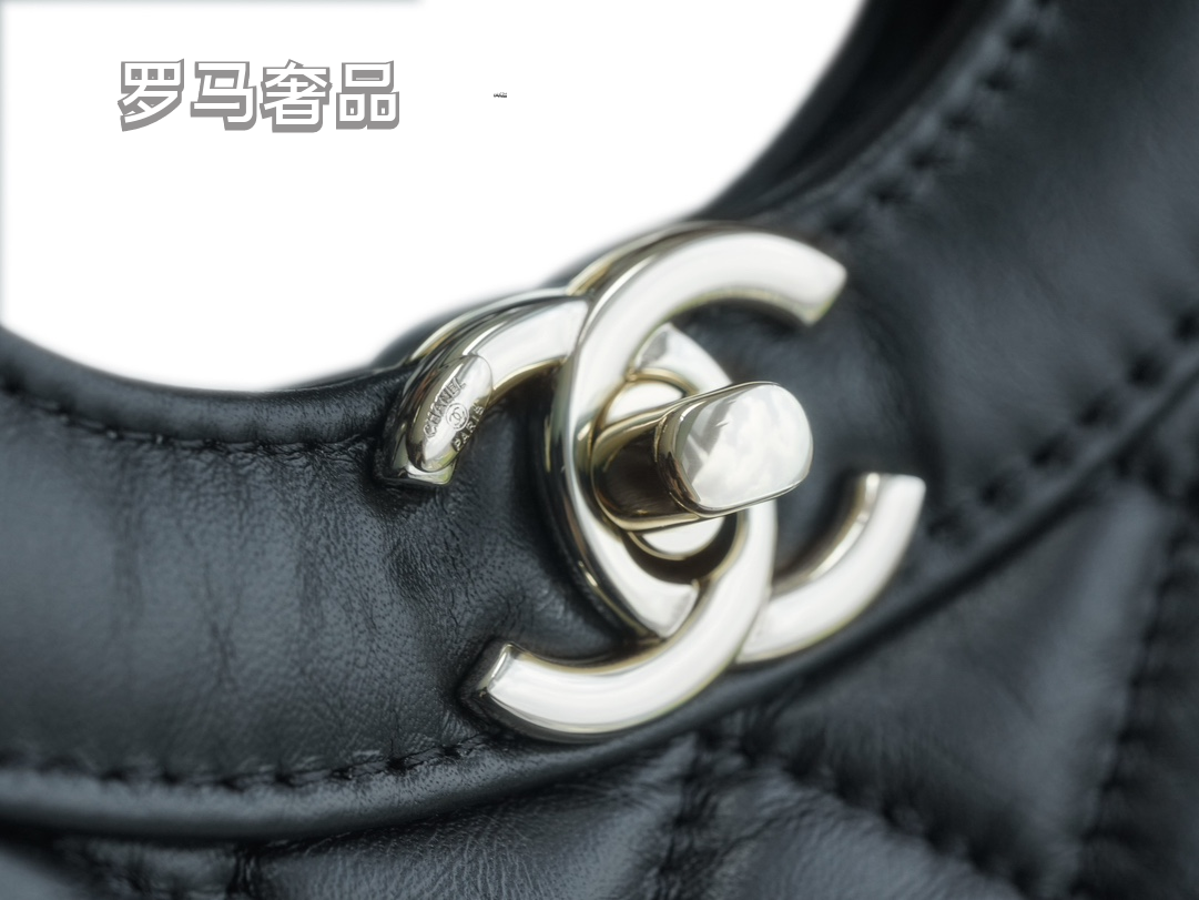 Quilted Leather 2-Way Handbag with Chain Strap and Cutout Top Handle