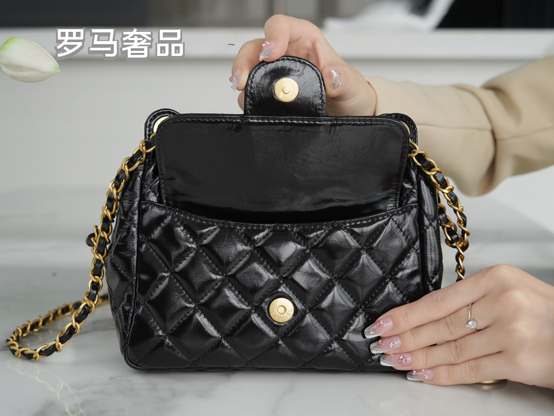 Elegant Black Quilted Patent Leather Shoulder Bag with Gold Chain Strap
