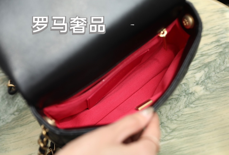 Black Quilted Leather Heart Chain Flap Bag - Elegant Shoulder Crossbody Bag