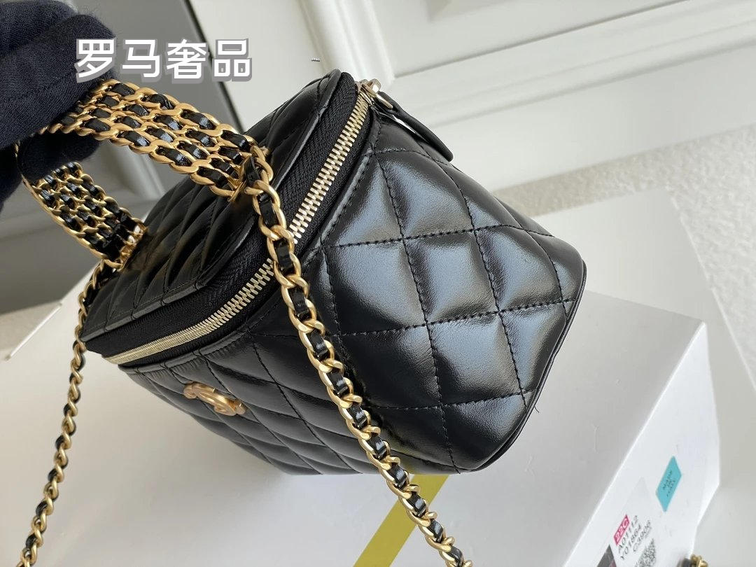 TANZON Black Quilted Leather Vanity Case Crossbody Bag with Gold Chain Strap