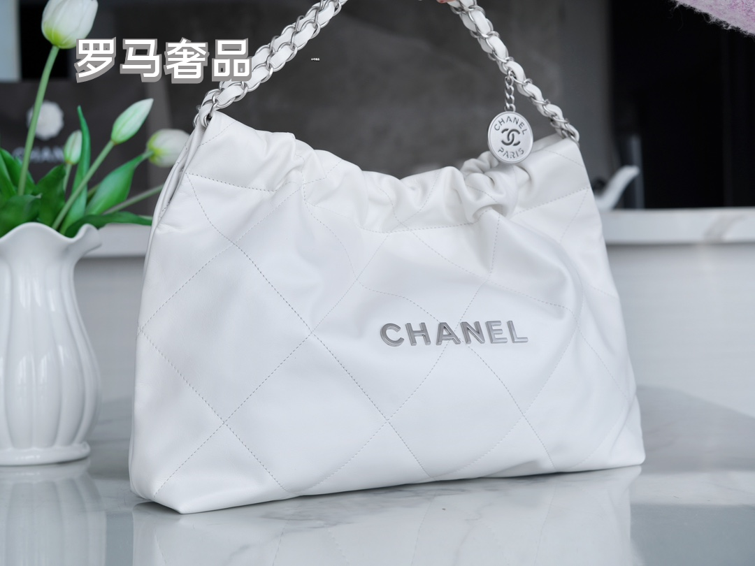 Chanel 22 Handbag - White Shiny Calfskin &amp; Silver-Tone Metal with Matching Pouch