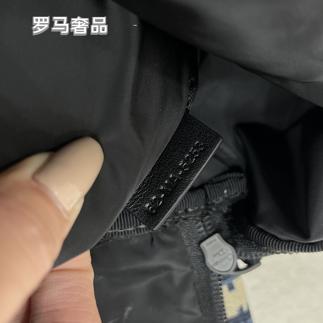Christian Dior Oblique Jacquard Canvas Backpack - Navy Blue & Beige