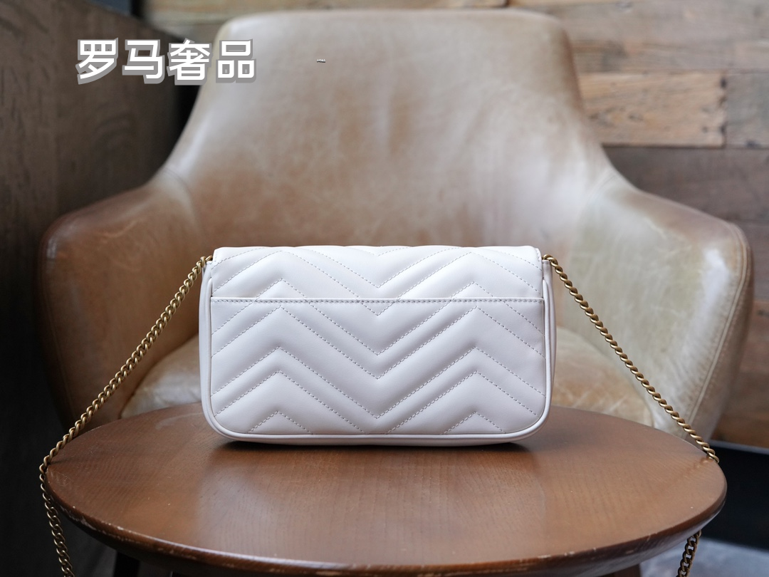 Gucci Luxury Black Chevron Quilted Leather Crossbody Bag with Gold Chain