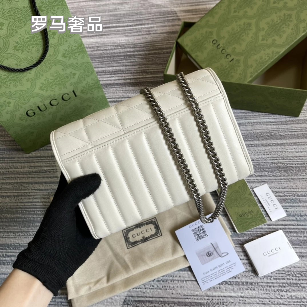 Gucci GG Marmont Small Matelassé Shoulder Bag - Black Quilted Leather