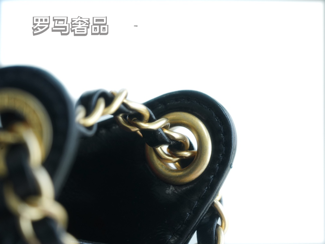 Elegant Black Quilted Patent Leather Shoulder Bag with Gold Chain Strap