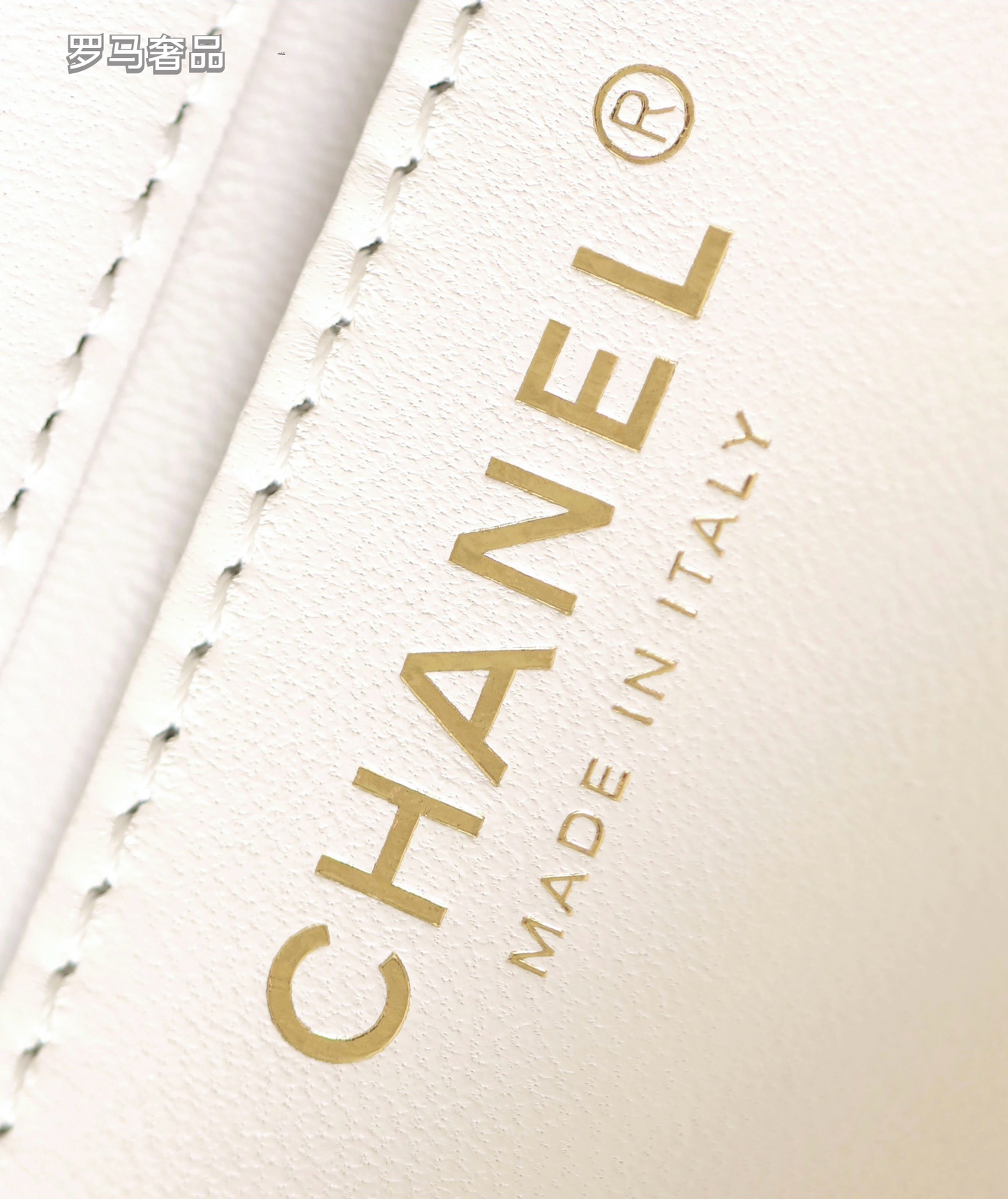 Elegant White Quilted Leather Mini Flap Shoulder Bag with Gold-Tone Hardware