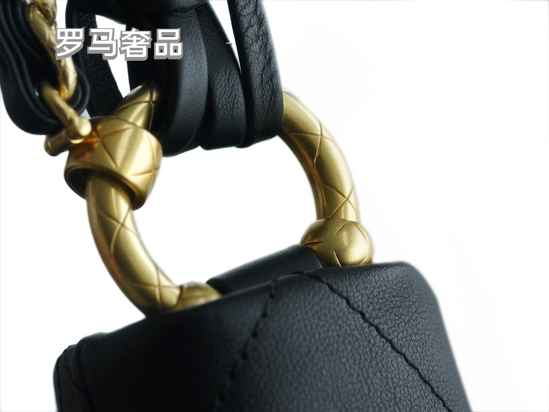 Chanel Quilted Caviar Leather Small Bucket Bag with Gold-Tone Hardware - Black