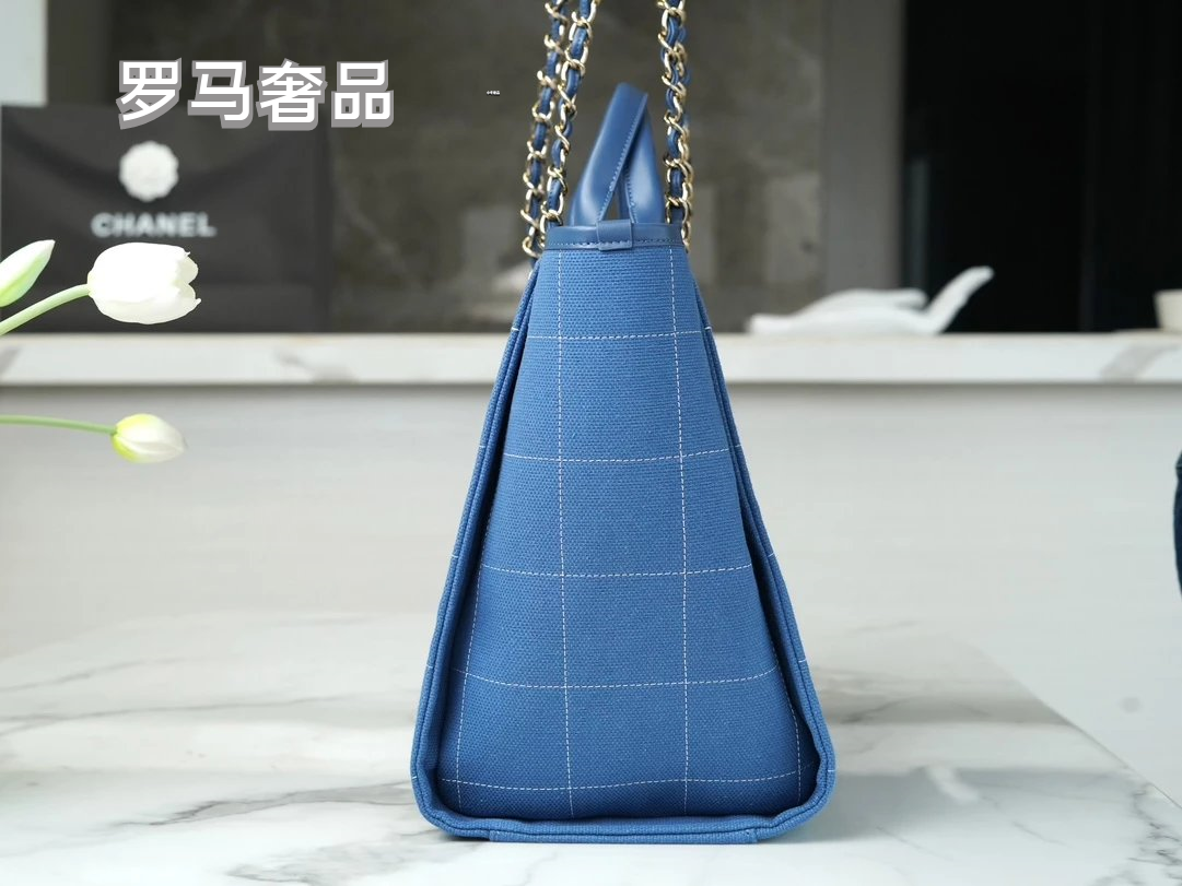 Chanel Deauville Large Tote Bag with Matching Pouch - Blue Denim Canvas