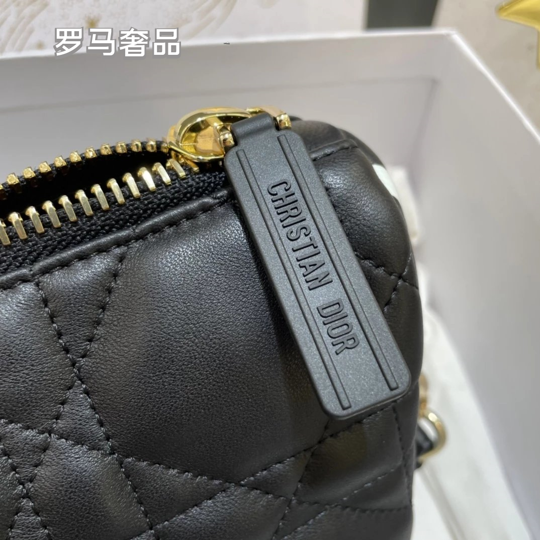 Luxury Black Quilted Leather Shoulder Bag with Gold Chain and White Handle
