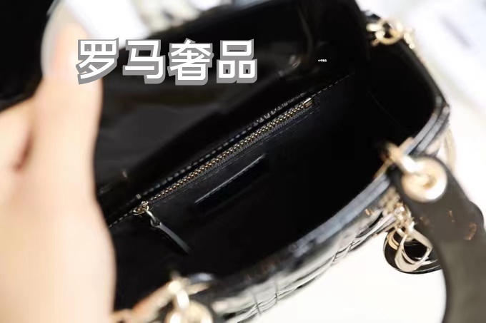 Lady Dior Micro Bag Black Cannage Patent Calfskin