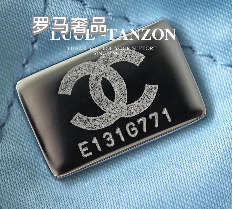 Chanel 22 Mini Handbag - Light Blue Calfskin with Silver-Tone Metal