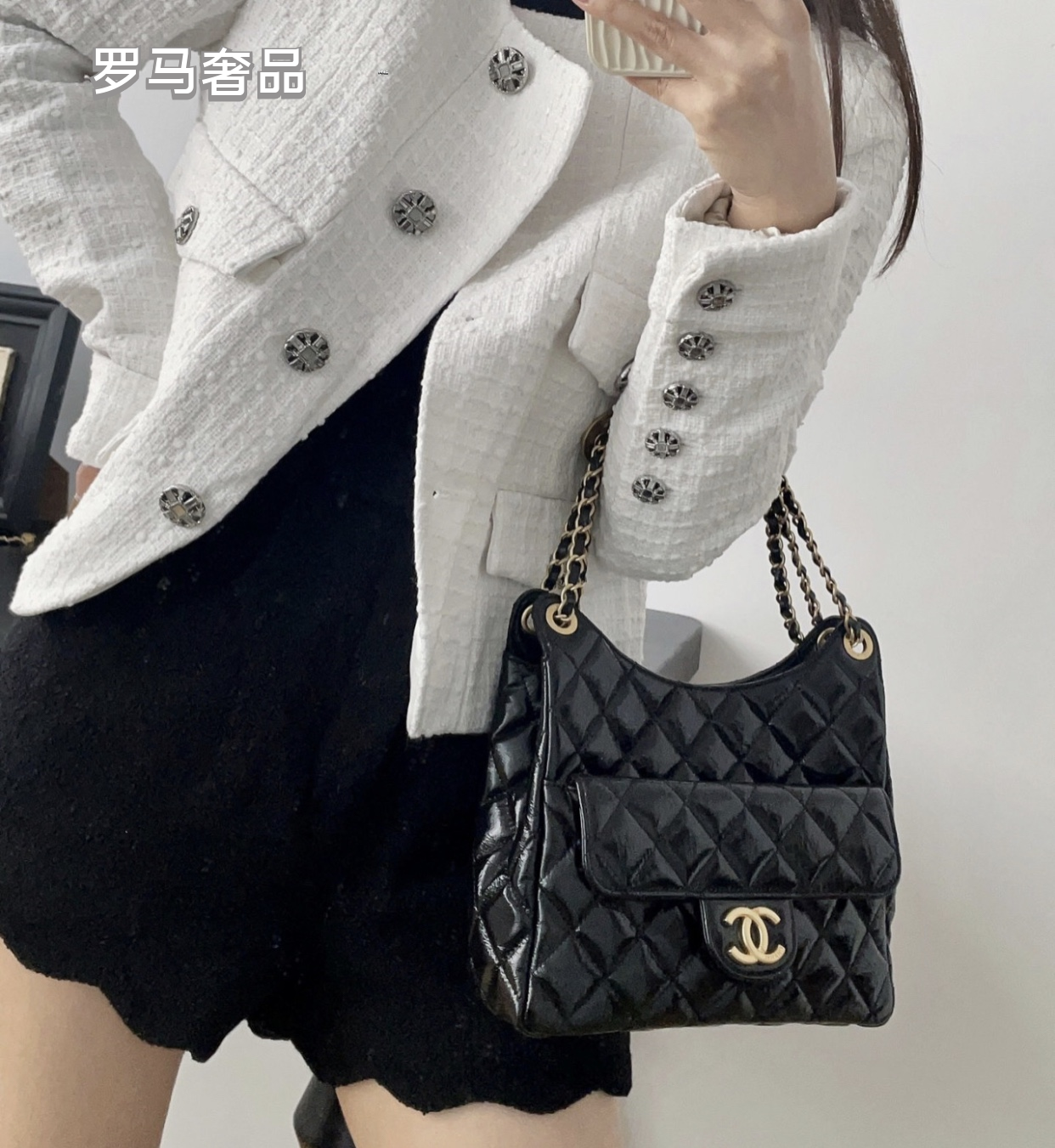 Elegant Black Quilted Patent Leather Shoulder Bag with Gold Chain Strap