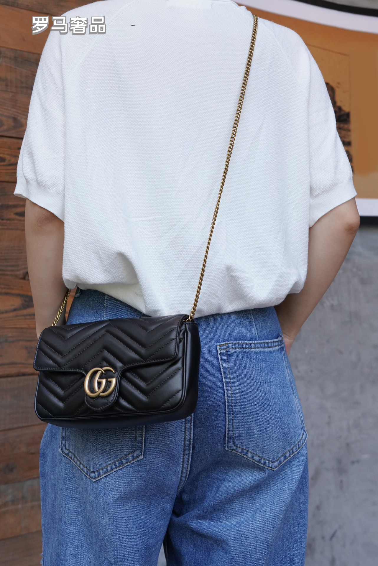 Gucci Luxury Black Chevron Quilted Leather Crossbody Bag with Gold Chain