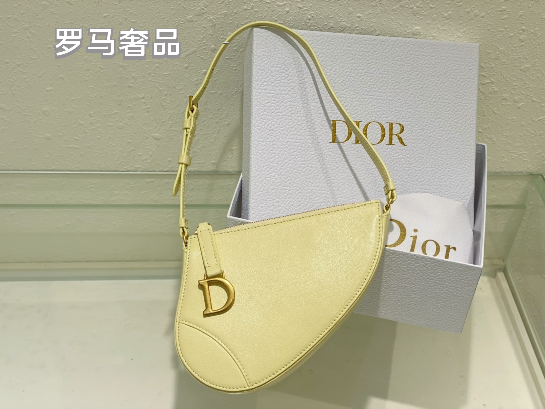 Luxury Leather Saddle Shoulder Bag for Women - Multiple Colors Available