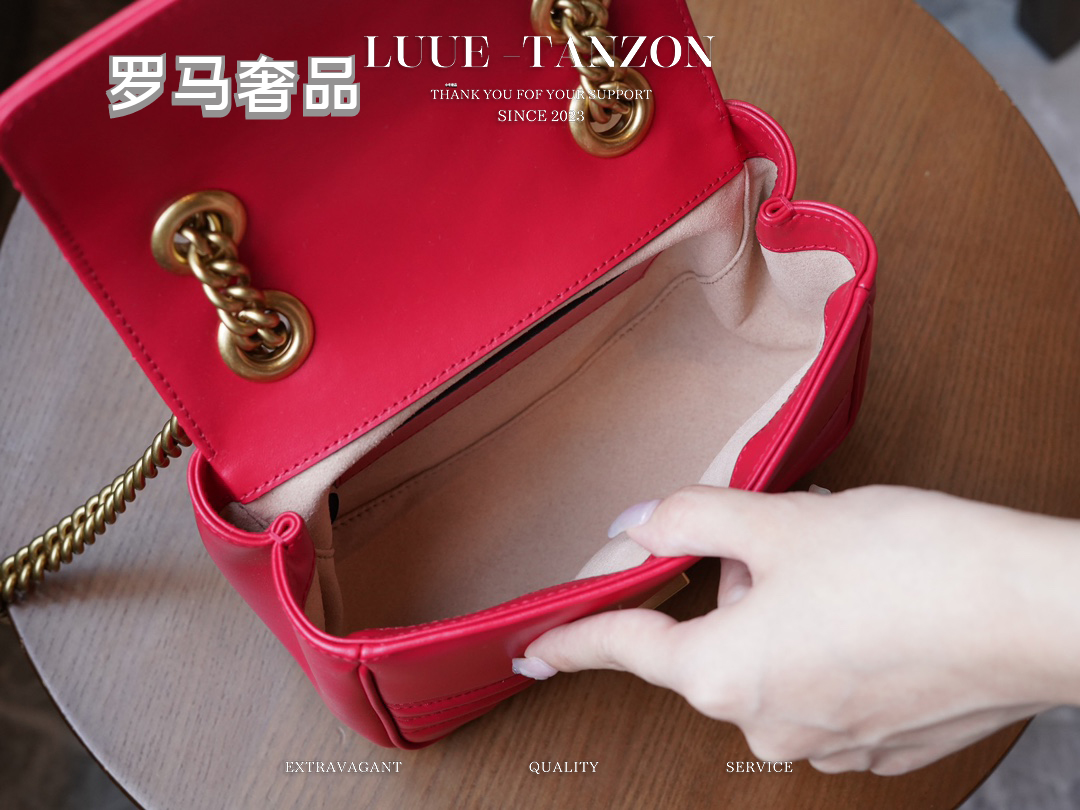 Gucci GG Marmont Small Matelassé Shoulder Bag in Red Leather