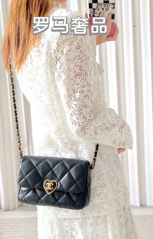 Black Quilted Leather Heart Chain Flap Bag - Elegant Shoulder Crossbody Bag