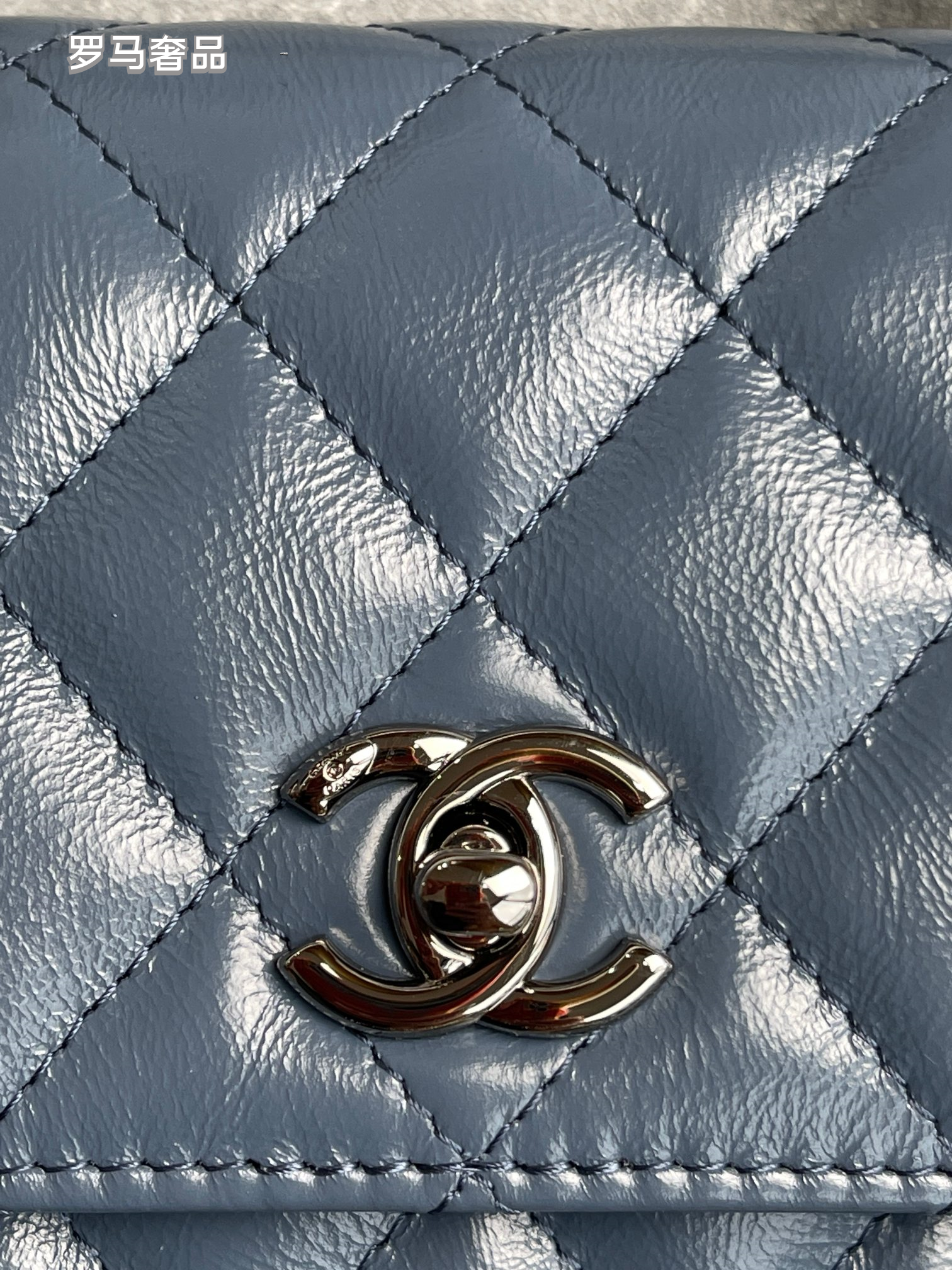 Elegant Quilted Leather Crossbody Flap Bag with Chain Strap - Multiple Colors