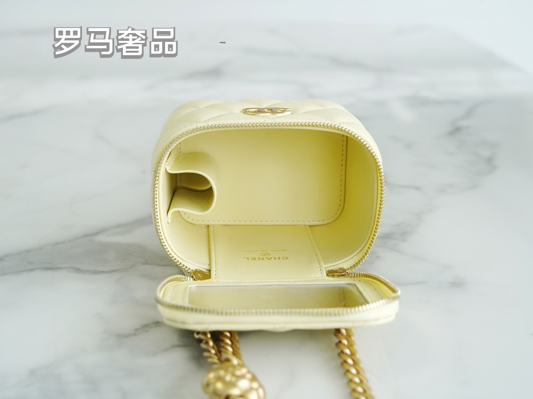 Small Quilted Vanity Bag with Gold Chain Strap - White Luxury Crossbody Case