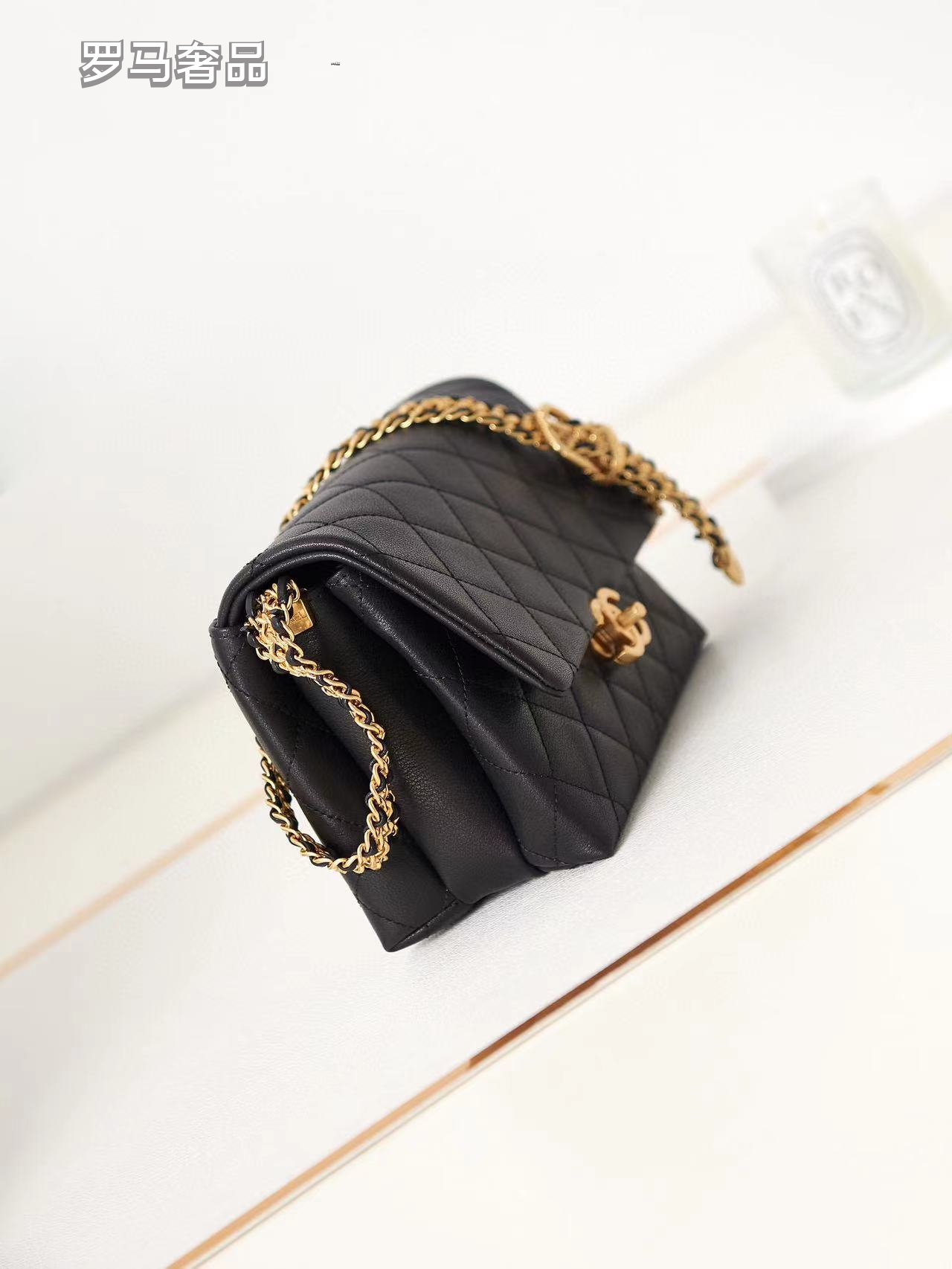 Luxury Black Quilted Leather Flap Shoulder Bag with Gold-Tone Chain Strap