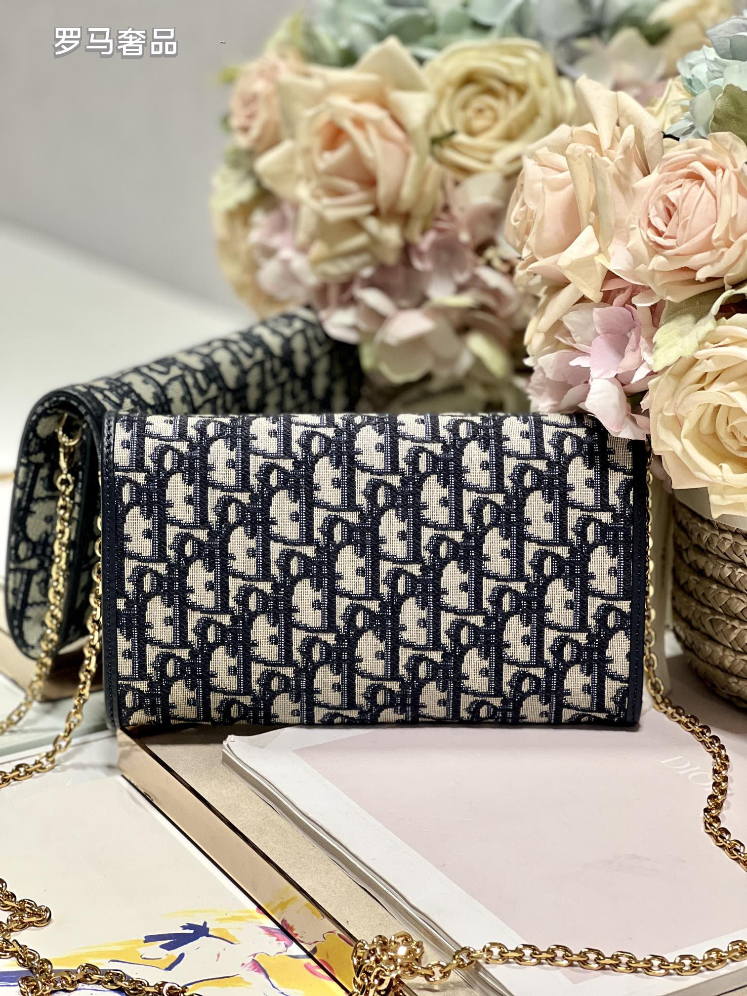 Christian Dior 30 Montaigne 2-in-1 Pouch Blue Dior Oblique Jacquard