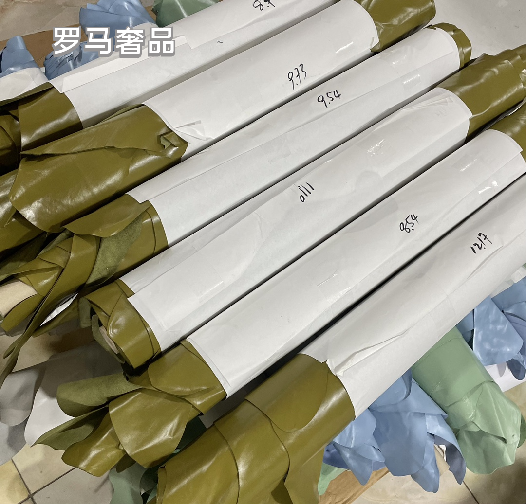 Chanel 22 Handbag in Olive Green Quilted Calfskin with Gold-Tone Hardware