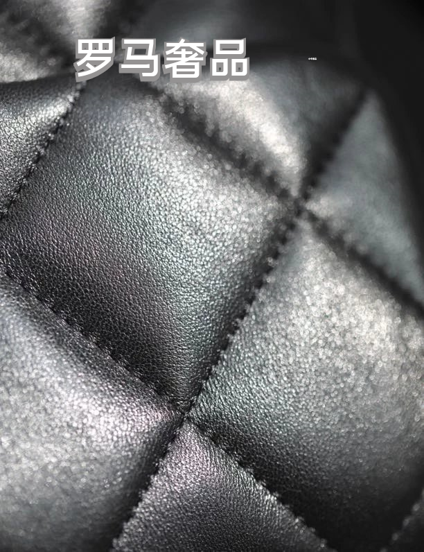 Chanel Black Quilted Lambskin CC Heart Flap Bag - Gold Hardware