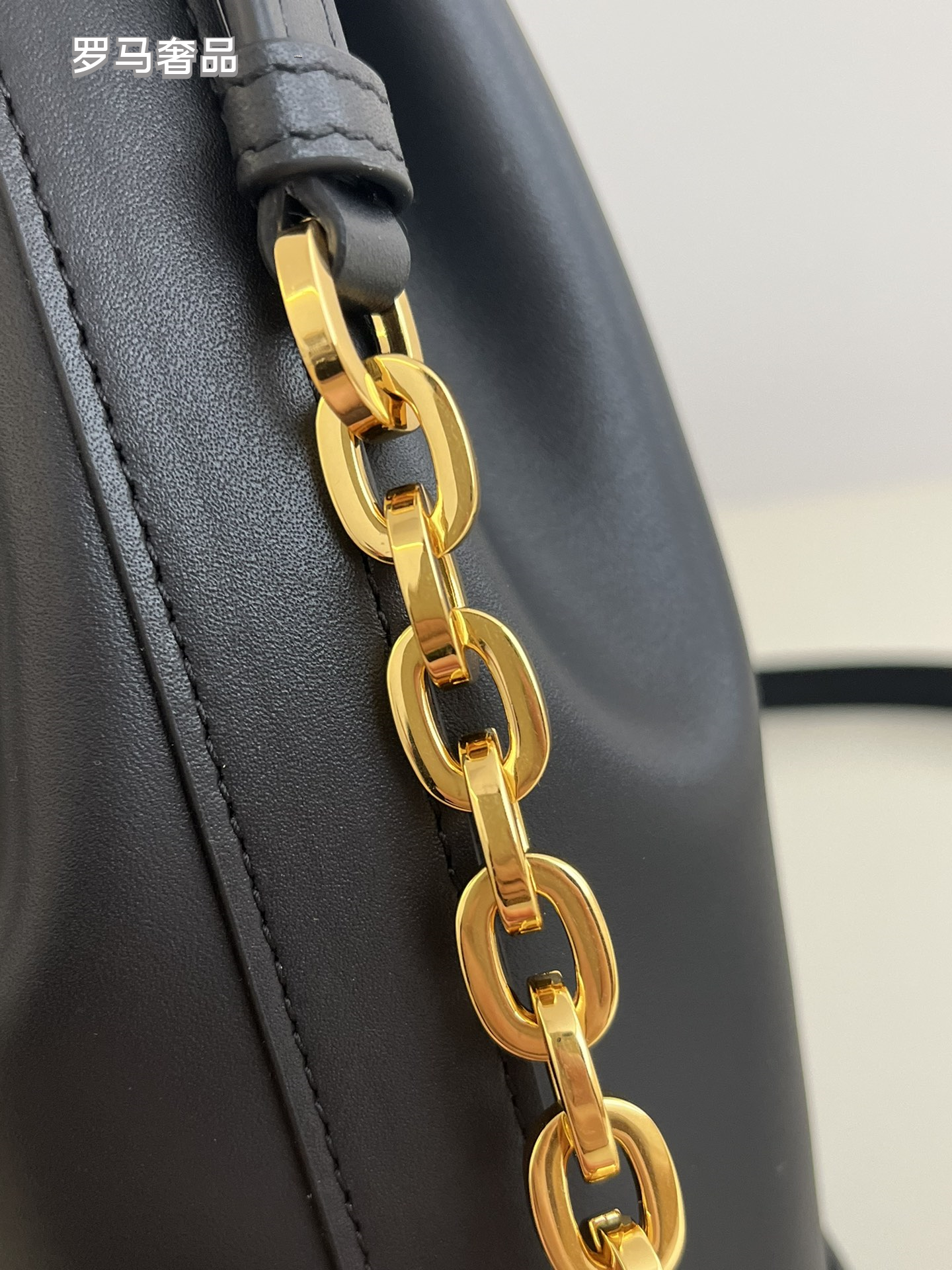 Christian Dior C'est Dior Bucket Bag - White Calfskin with Gold-Tone Hardware