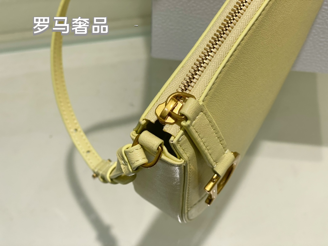 Luxury Leather Saddle Shoulder Bag for Women - Multiple Colors Available