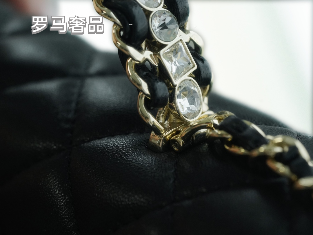 Elegant Black Quilted Leather Top Handle Flap Bag with Silver-Tone Chain