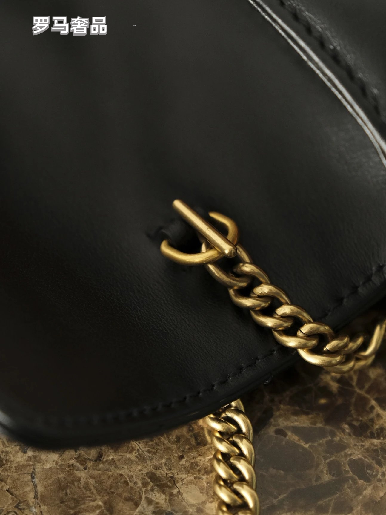 Gucci Black Quilted Chevron Leather Shoulder Bag with Gold Chain Strap