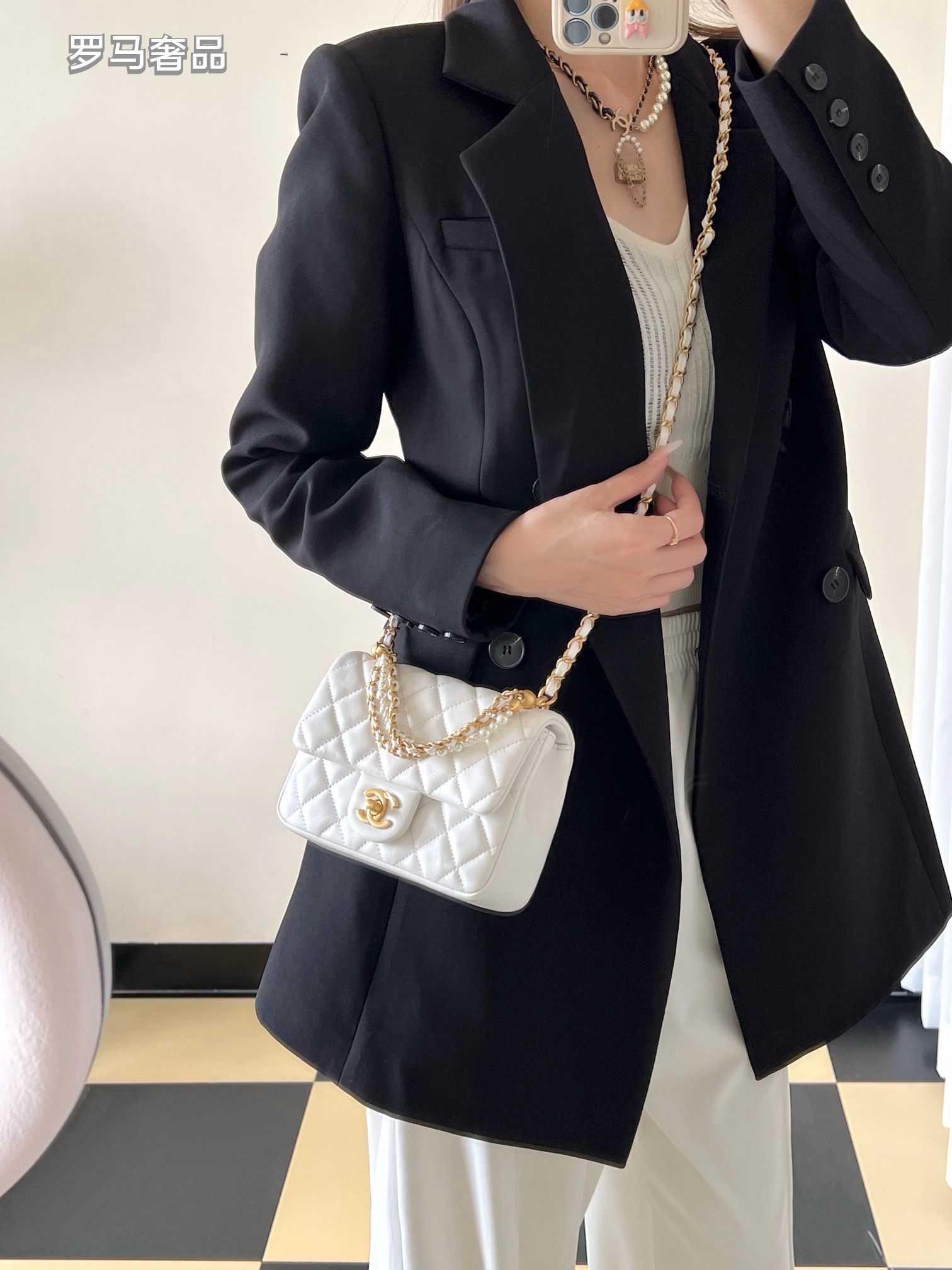 Elegant White Quilted Leather Mini Flap Shoulder Bag with Gold-Tone Hardware