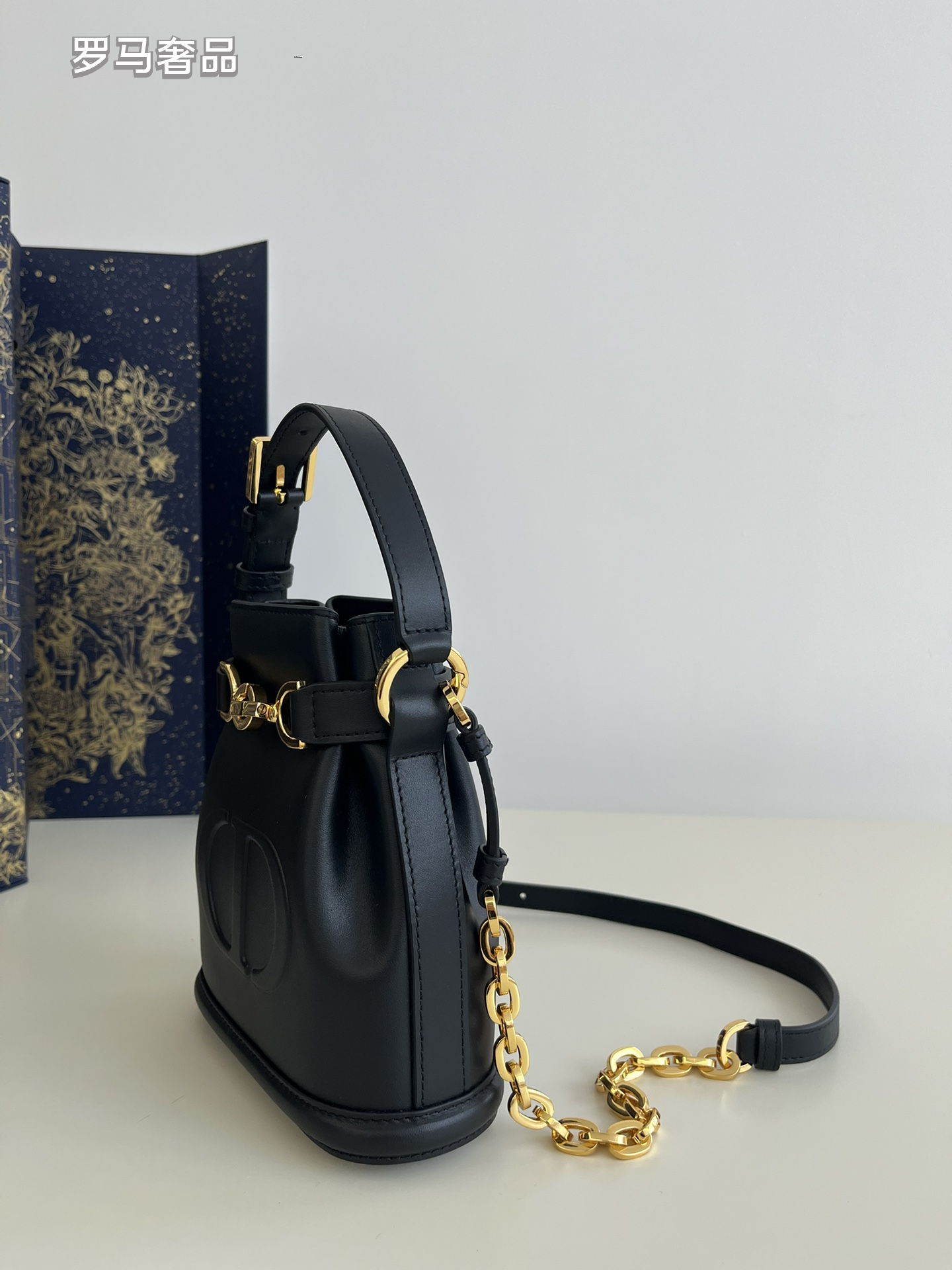 Christian Dior C'est Dior Bucket Bag - White Calfskin with Gold-Tone Hardware