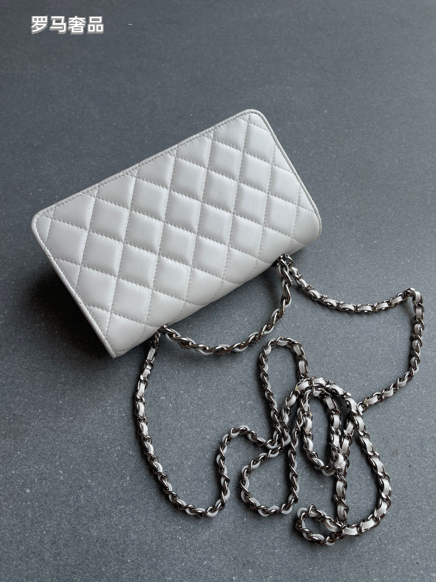 Elegant Quilted Leather Crossbody Flap Bag with Chain Strap - Multiple Colors