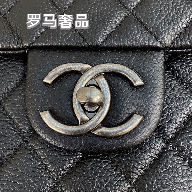 Luxury Oversized Black Quilted Leather Shoulder Bag - Maxi Flap Handbag for Women