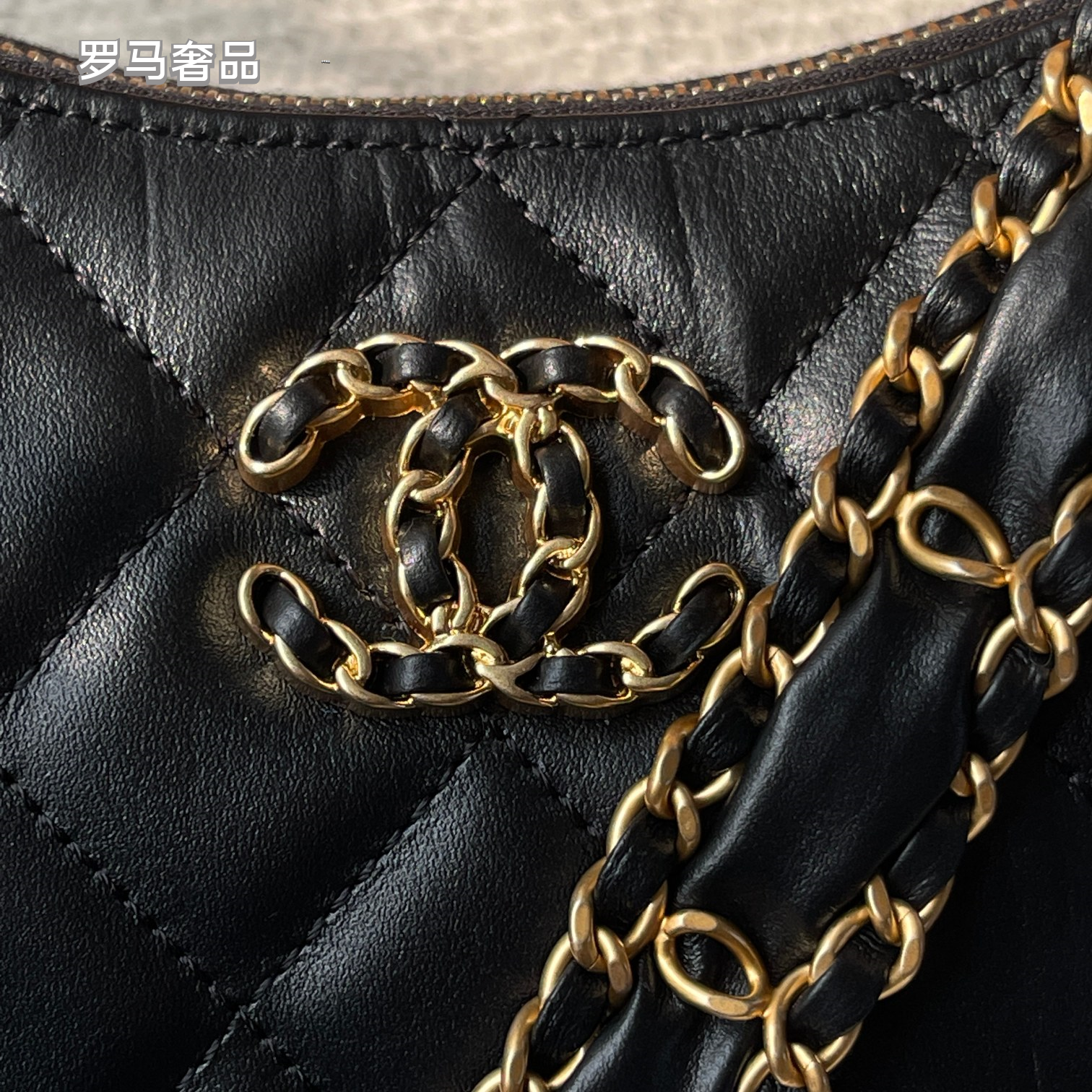 Black Quilted Leather Hobo Shoulder Bag with Chain Strap - Elegant Luxury Style Handbag