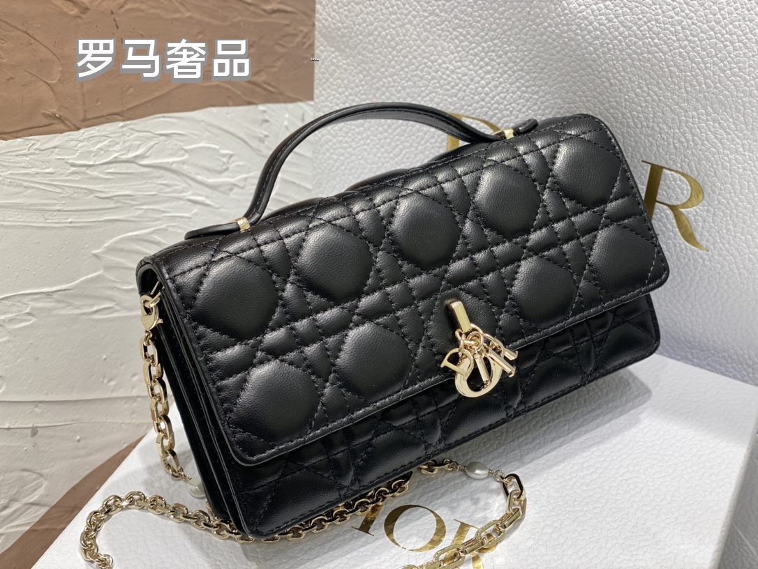 Christian Dior Lady Dior Pouch Black Cannage Lambskin Gold-Tone Hardware