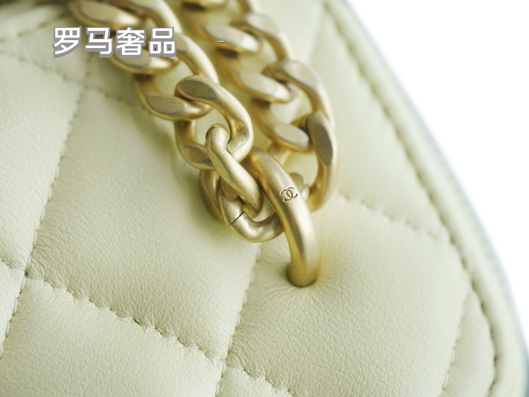 Small Quilted Vanity Bag with Gold Chain Strap - White Luxury Crossbody Case
