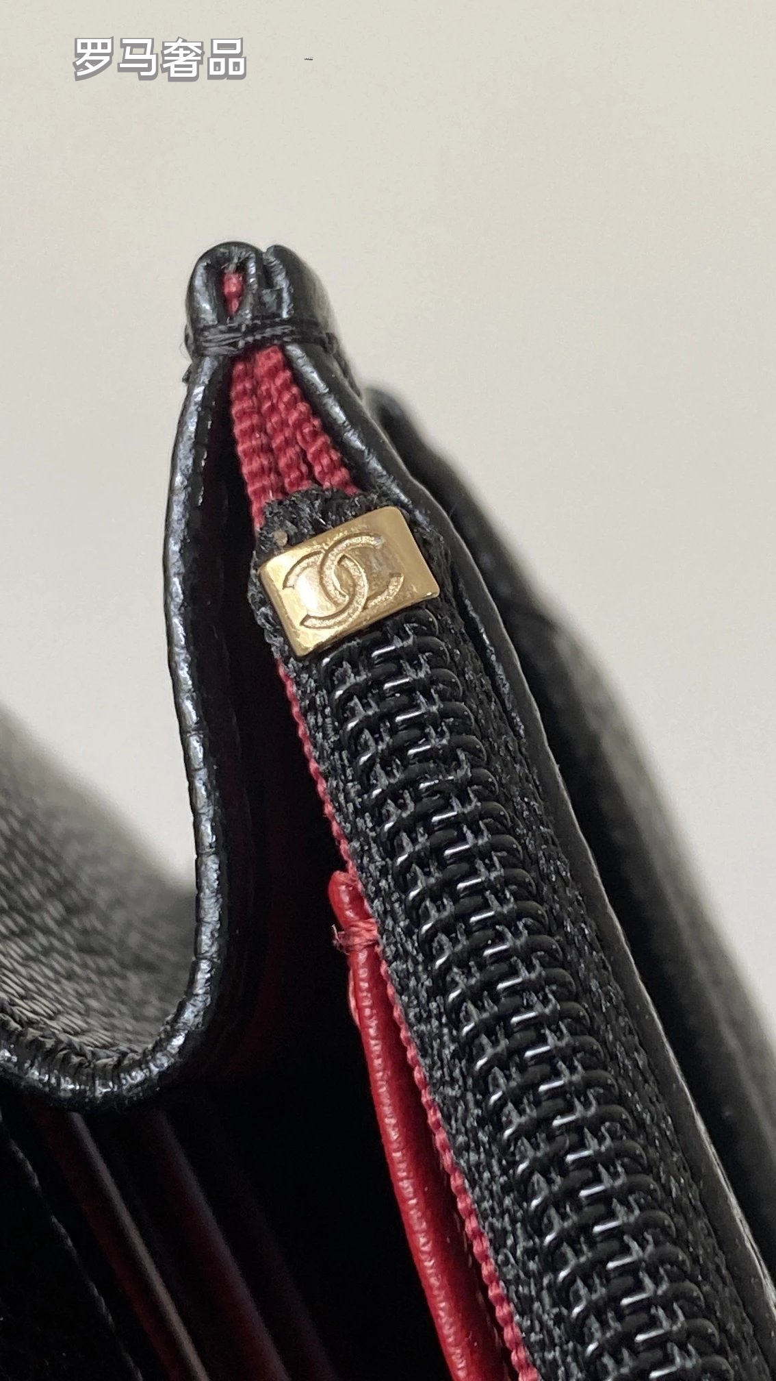 Tanzon Black Quilted Leather Crossbody Bag with Gold Chain Strap